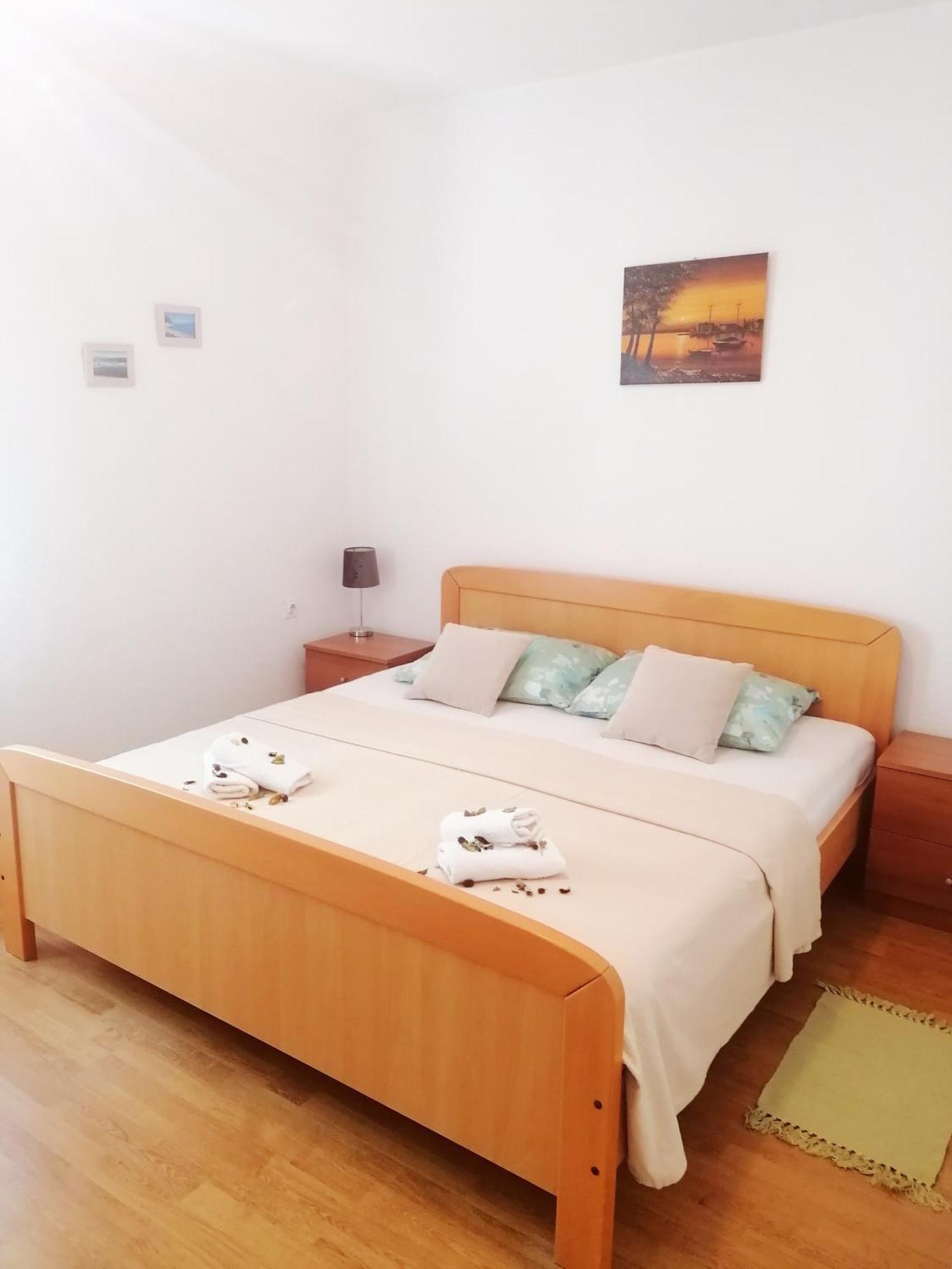 Apartman Volarevic Donji Karin Ngoại thất bức ảnh